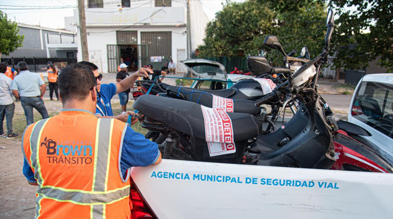 Profundizan los operativos preventivos viales y de seguridad en Almirante Brown 3 20260109 Brown operativo vial transito 2 operativos preventivos viales