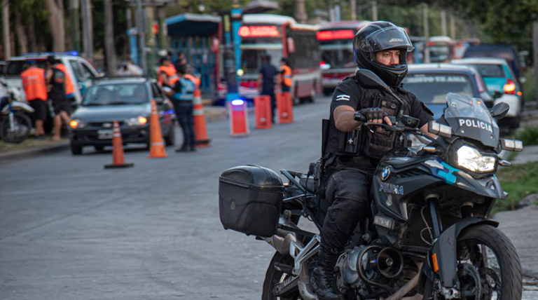 20260121 Brown operativo policial 1 operativo policial en alte brown