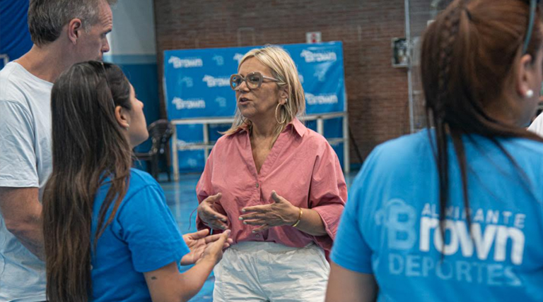 Paula Eichel compartió junto a niños y jóvenes una nueva jornada de la Colonia Municipal de Verano 2 20260124 Brown colonia EICHEL 1 Paula Eichel
