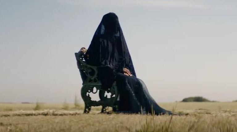 La mujer de las sombras