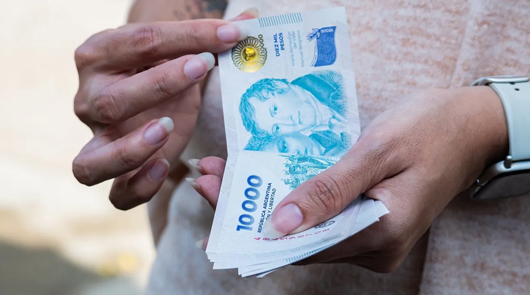 20260213 DINERO SALARIO PESOS salarios