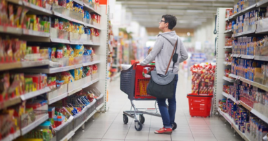 20220308 supermercado Alberto Fernández Nobel de la Paz