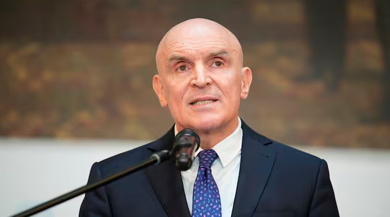 Espert: la justicia detectó maniobras y prorrogó el congelamiento