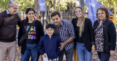 El Municipio entregó anteojos a vecinos de Almirante Brown 