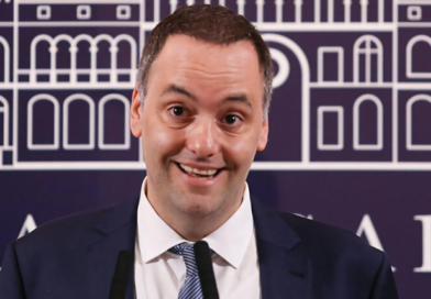 Crece el descontento social: el 73% de los argentinos pide la renuncia de Manuel Adorni