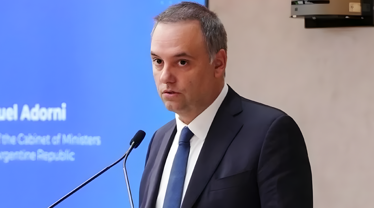 Causa por enriquecimiento ilícito: la Justicia ordena nuevas medidas de prueba contra Manuel Adorni Causa por enriquecimiento ilícito: la Justicia ordena nuevas medidas de prueba contra Manuel Adorni