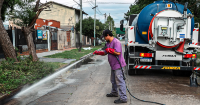 El Municipio profundiza la limpieza de arroyos y bocas de tormenta ante el pronóstico de tormentas para el AMBA