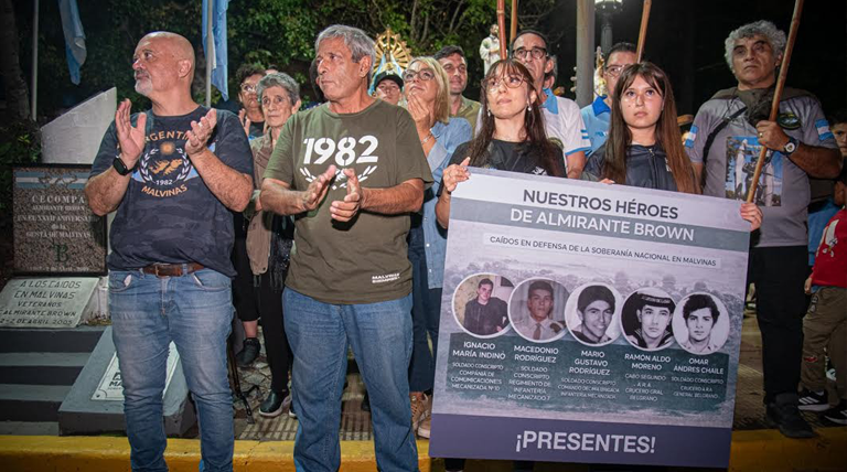 20260402 homenaje veteranos de Malviinas 2 de abril Alte Brown 1 homenaje a los excombatientes de Malvinas