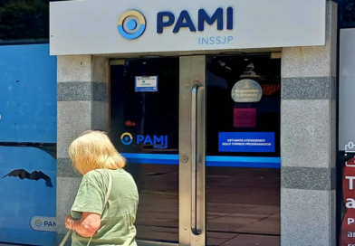 Crisis en PAMI: entre turnos a cuatro meses y el avance de los copagos ilegales Crisis en PAMI: entre turnos a cuatro meses y el avance de los copagos ilegales