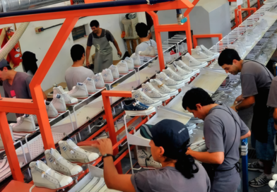 John Foos despide a su personal y cierra su planta para importar de Asia