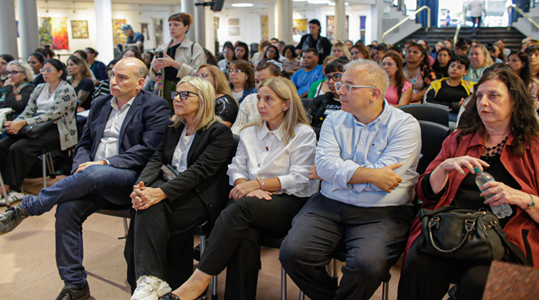Lanzan en Alte Brown una Diplomatura en Promoción de Derechos y Prevención de Violencias contra Niños y Adolescentes 2 20260416 fabiani diplomatura1 Diplomatura en Promoción de Derechos y Prevención de Violencias contra Niños y Adolescentes