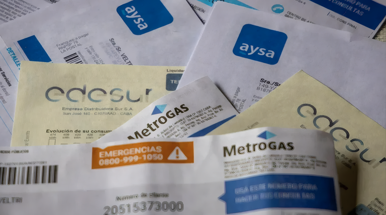 Servicios públicos en caba: una familia promedio destina el 14,6 por ciento de su salario a cubrir tarifas Servicios públicos en caba: una familia promedio destina el 14,6 por ciento de su salario a cubrir tarifas