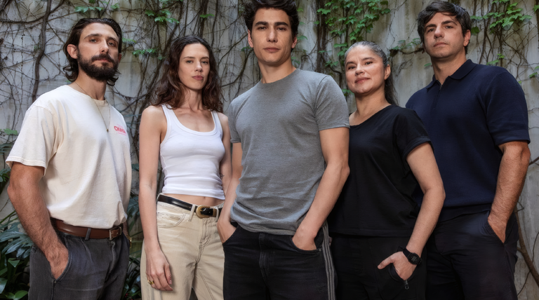 Netflix presenta su nueva serie distópica protagonizada por Enzo Vogrincic