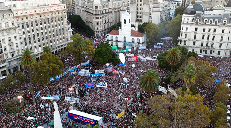 20260422 UNIVERSIDADES marcha federal
