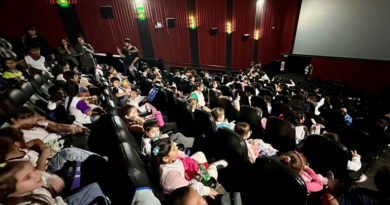 Más de 220 chicos de escuelas de Solano, Calzada y San José fueron por primera vez al cine