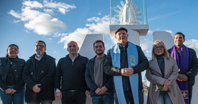 Monseñor Lugones entronizó la imagen de la Virgen de Luján en el Viaducto «papa Francisco» de Alte Brown
