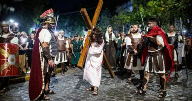 El Vía Crucis del Viernes Santo llega a las localidades y los barrios de Almirante Brown