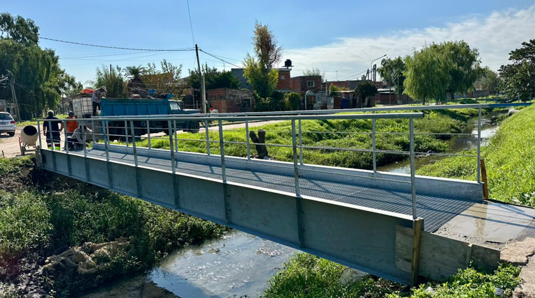 20260501 brown puente puentes peatonales