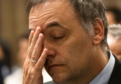 Manuel Adorni gastó casi mil millones de pesos en dos años