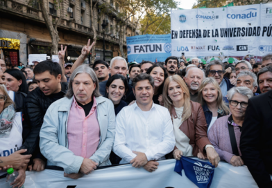Kicillof en la marcha universitaria: «El Gobierno está empecinado en destruir el futuro del país» Kicillof en la marcha universitaria: «El Gobierno está empecinado en destruir el futuro del país»