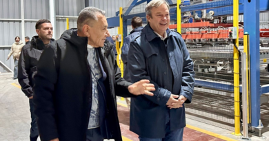 El Municipio acompañó la inauguración de una nueva planta de “Cerámicas Lourdes” en el Parque Industrial de Alte Brown El Municipio acompañó la inauguración de una nueva planta de “Cerámicas Lourdes” en el Parque Industrial de Alte Brown