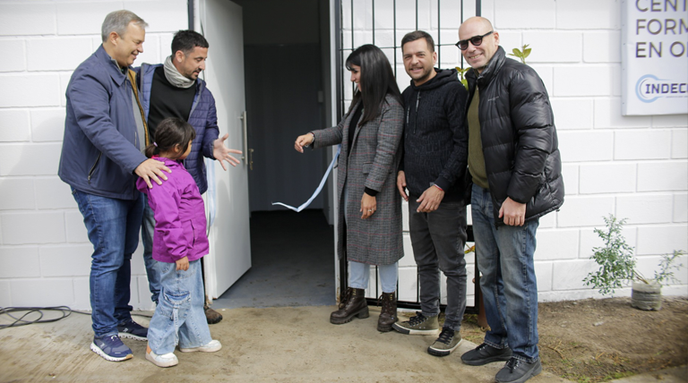 Inauguraron un nuevo Centro de Formación de Oficios en Alte Brown Inauguraron un nuevo Centro de Formación de Oficios en Alte Brown