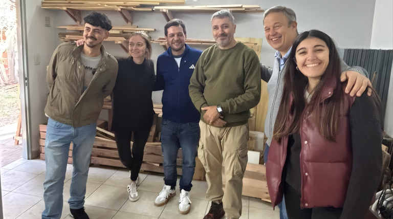 Cascallares y Fabiani participaron de la inauguración de un Espacio Cooperativo de Producción, Formación y Comercialización 1 20260614 brown COOP Espacio Cooperativo de Producción