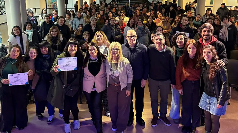 El Municipio entregó certificados a 200 Auxiliares de la Educación que se capacitaron en la Ley Lucio 1 20260622 LUCIO Ley Lucio