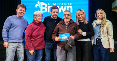 El Municipio entregó 300 pases multimodales de transporte a vecinos de Alte Brown con discapacidad El Municipio entregó 300 pases multimodales de transporte a vecinos de Alte Brown con discapacidad