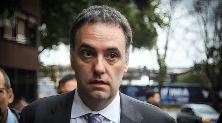 20260704 adorni Manuel Adorni
