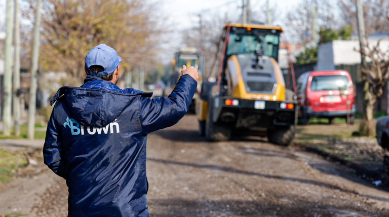 Con obras  y servicios el programa “Brown Suma” desembarcó en el barrio Rayo de Sol de Longchamps