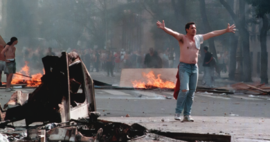 Documental «Diciembre»: la crisis de 2001 llega al cine sin intermediarios ni especialistas Documental «Diciembre»: la crisis de 2001 llega al cine sin intermediarios ni especialistas