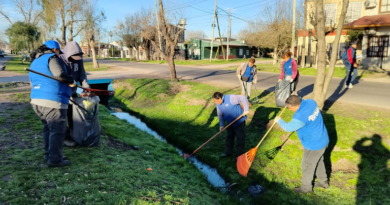 Ante el pronóstico de lluvias el Municipio profundiza la limpieza de desagües, cursos de agua y bocas de tormenta Ante el pronóstico de lluvias el Municipio profundiza la limpieza de desagües, cursos de agua y bocas de tormenta