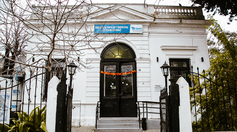 La Biblioteca Popular y Municipal de Alte Brown celebra hoy su 108° aniversario