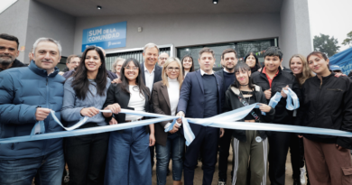 Arrancaron las actividades, los cursos y talleres el Centro Integrador Comunitario que inauguraron Provincia y Municipio en Longhamps Arrancaron las actividades, los cursos y talleres el Centro Integrador Comunitario que inauguraron Provincia y Municipio en Longhamps