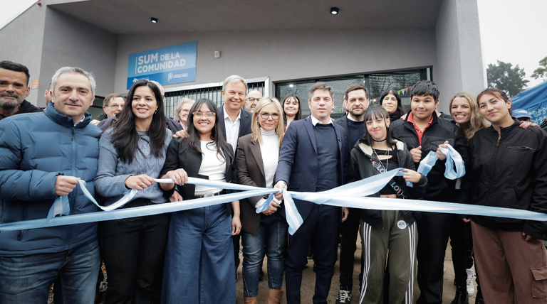 Arrancaron las actividades, los cursos y talleres el Centro Integrador Comunitario que inauguraron Provincia y Municipio en Longhamps Arrancaron las actividades, los cursos y talleres el Centro Integrador Comunitario que inauguraron Provincia y Municipio en Longhamps