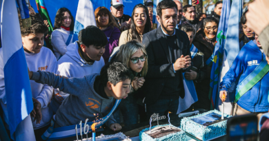 El Municipio celebró el 116° aniversario de Longchamps, localidad que crece sumando obras históricas El Municipio celebró el 116° aniversario de Longchamps, localidad que crece sumando obras históricas
