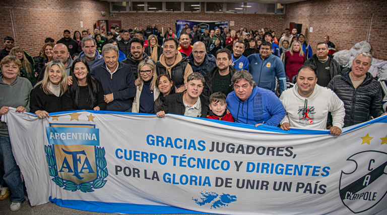 El Municipio entregó material deportivo a 72 clubes de barrio de Almirante Brown 2 20260821 Brown CLUBES1 clubes de barrio de Almirante Brown
