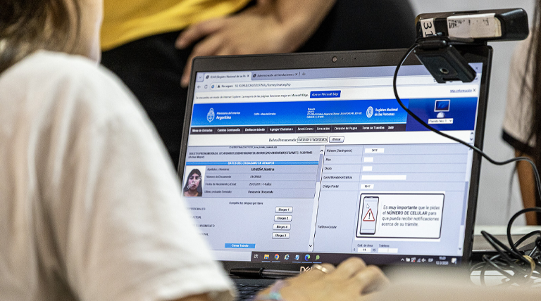 El «Operativo DNI» desembarca en cinco localidades de Alte Brown acercando servicios gratuitos a los vecinos El «Operativo DNI» desembarca en cinco localidades de Alte Brown acercando servicios gratuitos a los vecinos