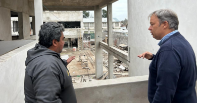 Cascallares recorrió los avances de la obra del nuevo edificio de la Escuela Secundaria N° 26 en Glew