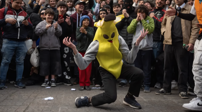 Farmear aura: el fenómeno gamer que llegó a las plazas