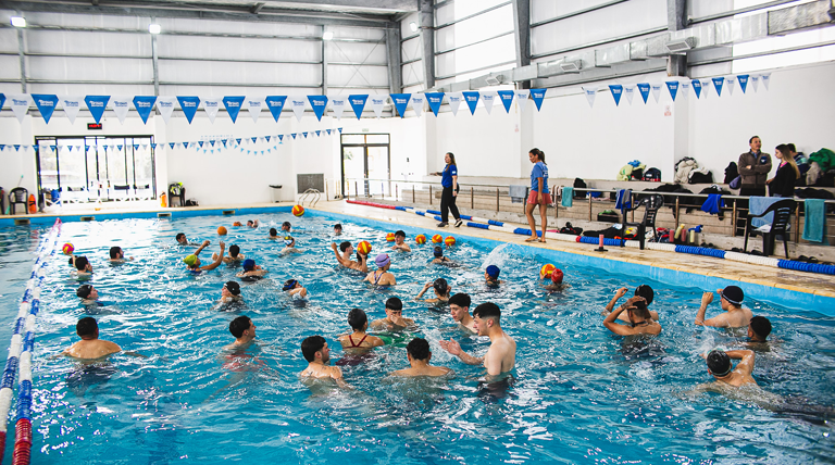 Más de 750 vecinos aprenden a nadar y practican deportes en el nuevo Natatorio y Polideportivo de Calzada 2 20260914 sicher 1 Natatorio y Polideportivo de Calzada