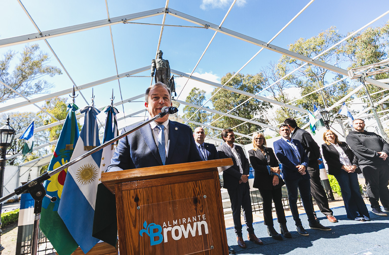 Pueblo y Gobierno de Alte Brown conmemoraron el 153° aniversario del distrito 3 20260930 Brown aniversario almirante brown 22 Alte Brown conmemoraron el 153° aniversario del distrito