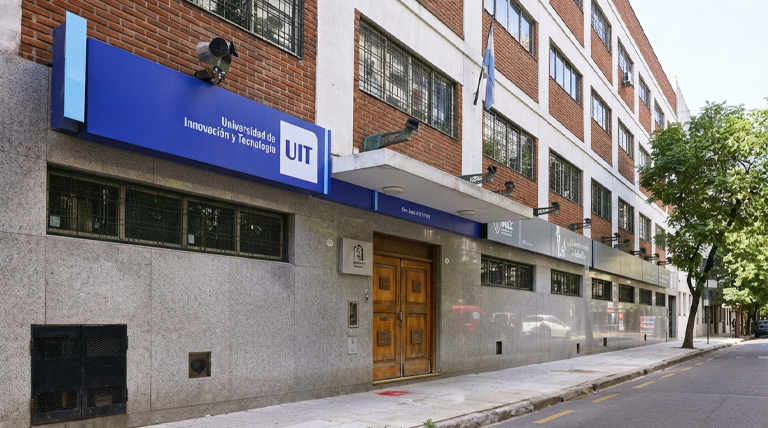 20261014 uit Universidad de Innovación y Tecnología