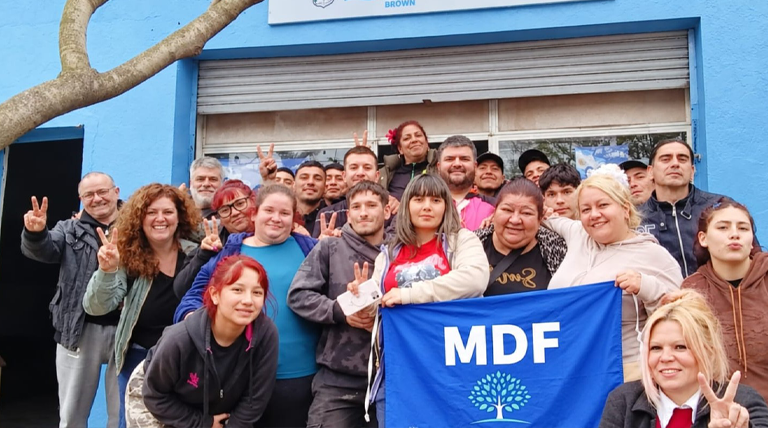 En Almirante Brown el Peronismo sumó 685 afiliados en una jornada histórica 2 20261024 BROWN AFILIACION1 En Almirante Brown el Peronismo