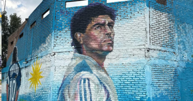 Alte Brown homenajeó a Diego Maradona en su cumpleaños con un nuevo mural en Burzaco