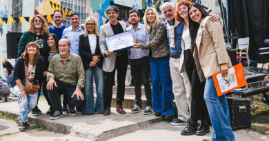 Bautizaron con el nombre de Carlos Loiseau “CALOI” a la Escuela Artística N°1 de San José