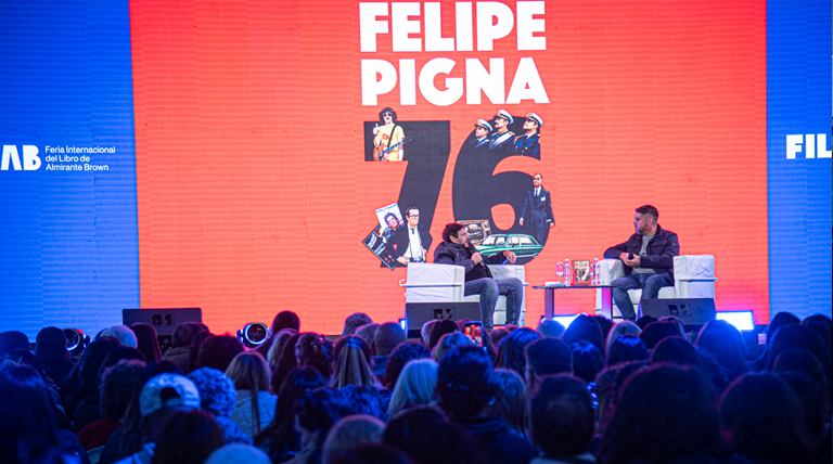 Este fin de semana la FILAB brilla con Lalo Mir, Saborido, Sietecase, Balmaceda y el cierre de Virus 3 20261041 borwn filab felipe pigna FILAB